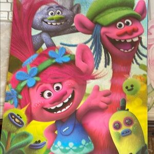 Vibrant Trolls Character gift bag
